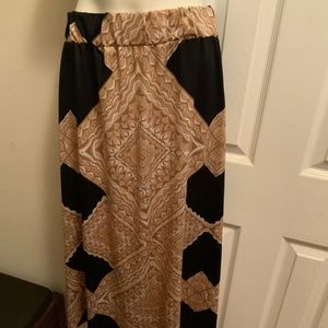 Metro Wear Woman Skirt